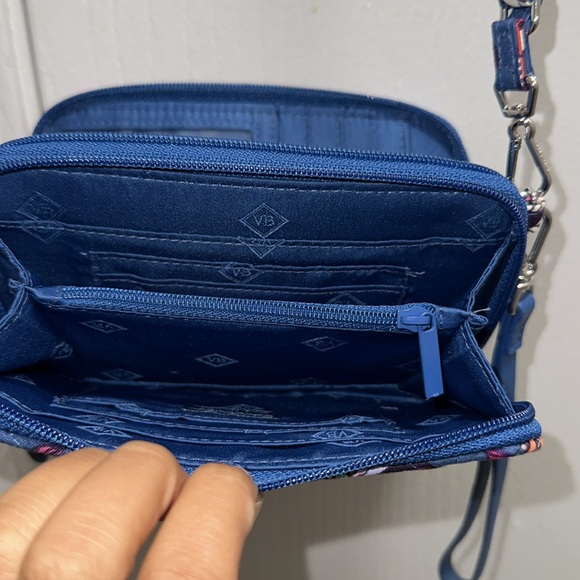 Vera Bradley All In One RFID- Dragon Fruit Floral - Picture 5 of 6